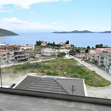 Ξενοδοχείο με διαμερίσματα Alta Mare Néa Péramos