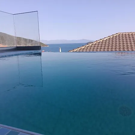 Alta Mare Néa Péramos