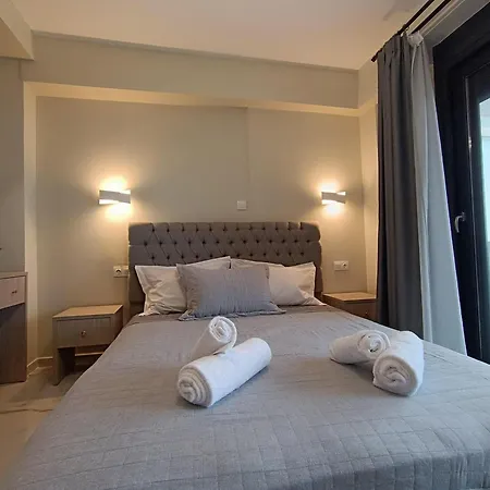 Ξενοδοχείο με διαμερίσματα Alta Mare Néa Péramos