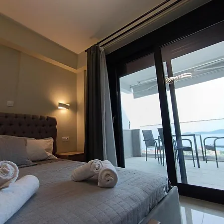 Alta Mare Néa Péramos